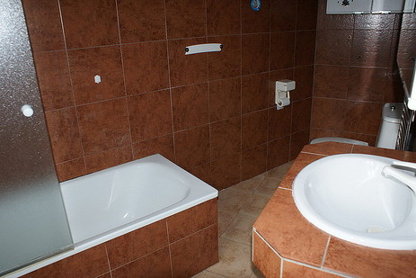 baño con bañera chalet estrella blca