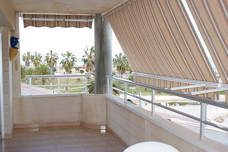 Terraza con toldos, Apartamento Peñiscola Azahar, Peñiscola
